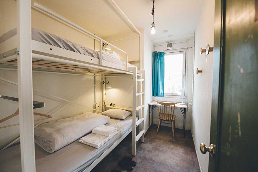 room photo