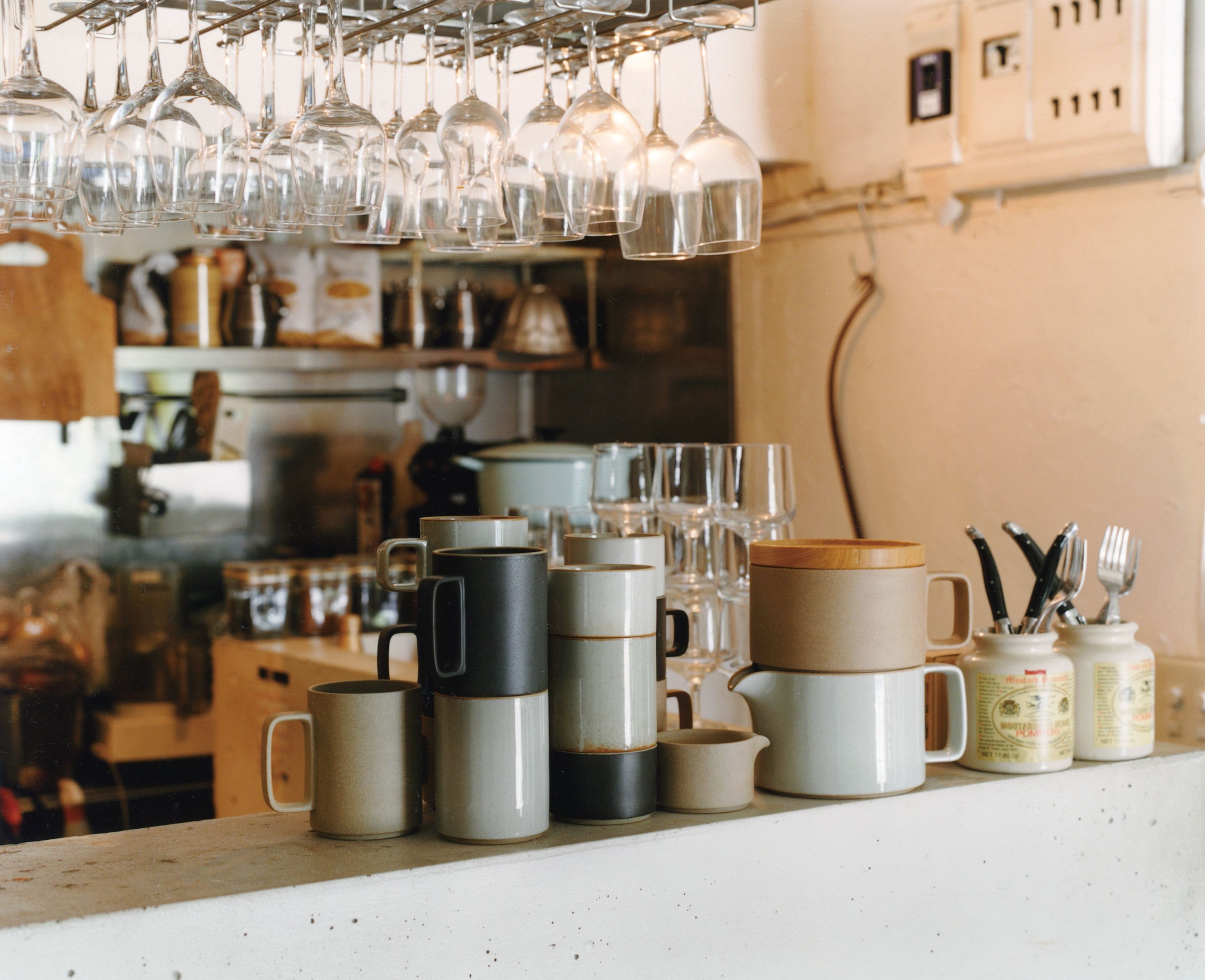 004_Hasami Porcelain